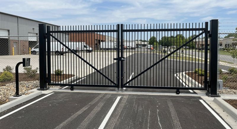 Building Gate Installation in Plano, TX
